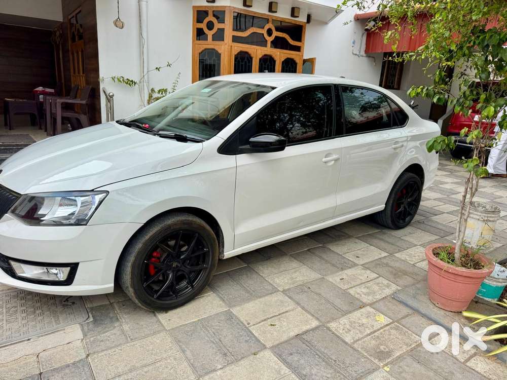 Skoda Rapid 1.0 Ambition Tsi At, 2020, Petrol