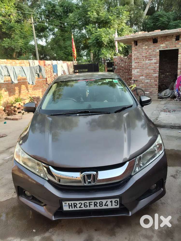 Car Chalane Mai Saaf Hai Thoda Body Pe Scrach Hai