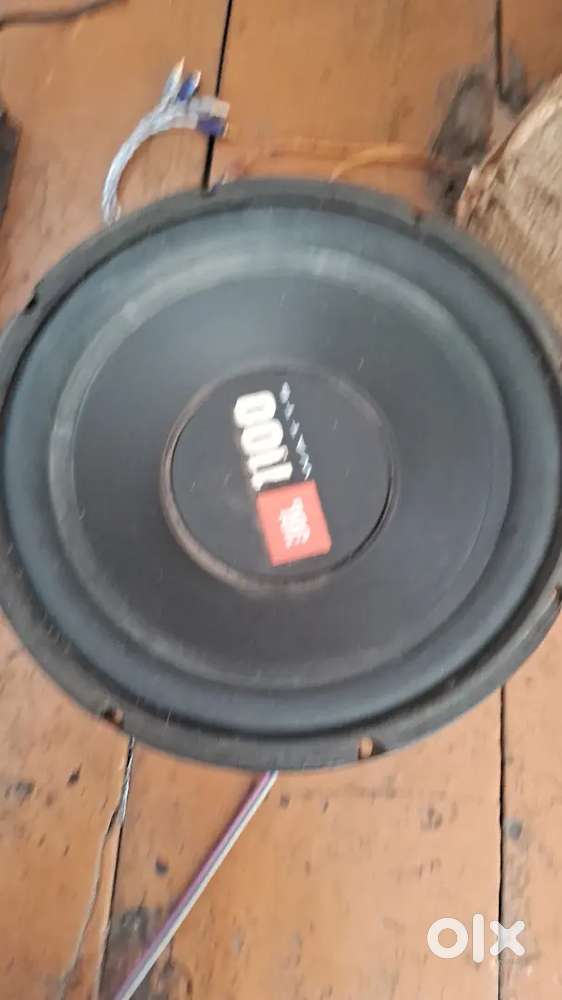 Woofer amplifier speaker