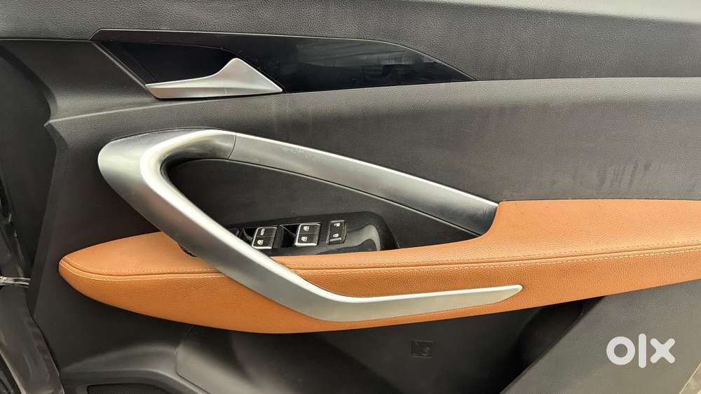 Mg Hector Plus 1.5 Hybrid Sharp Turbo 6 Str, 2022, Petrol