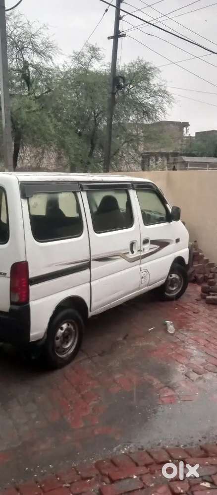 Maruti Suzuki Eeco 2011