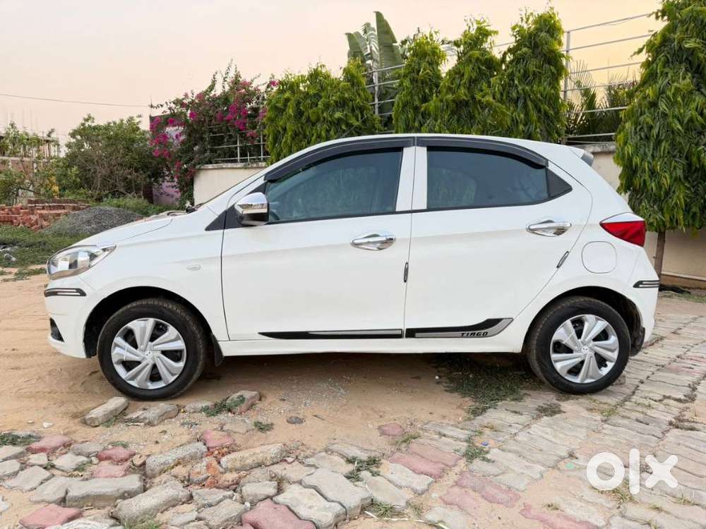 Tata Tiago 1.2 Revotron Xt (o), 2020, Petrol