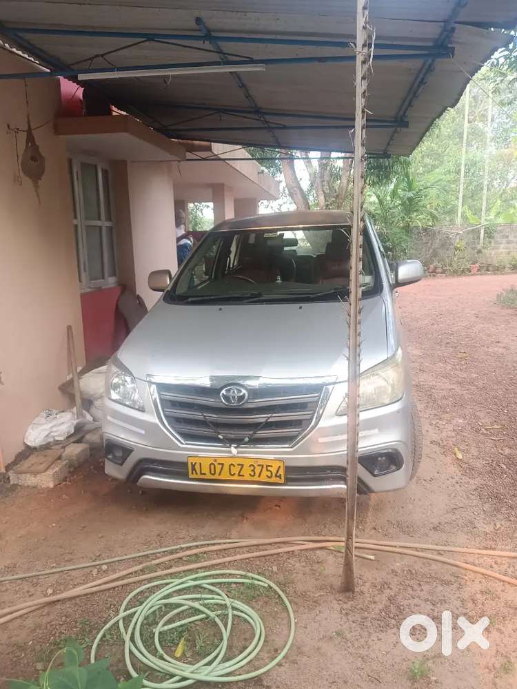 Toyota Innova 2014 Diesel Well Maintained