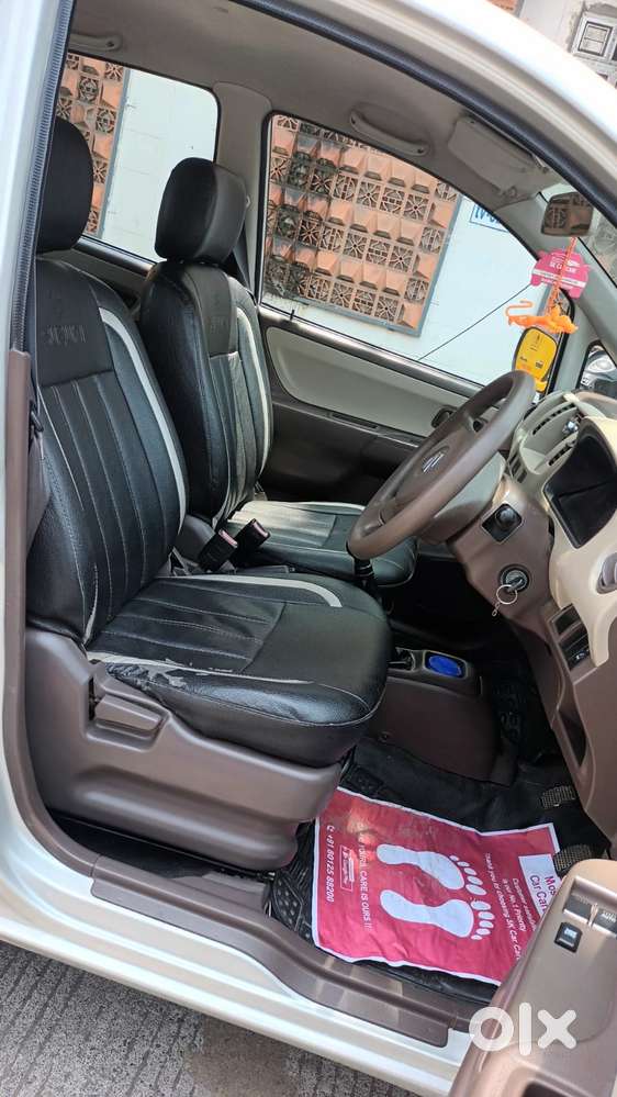 Maruti Suzuki Zen Estilo Lxi Bs Iv, 2011, Petrol