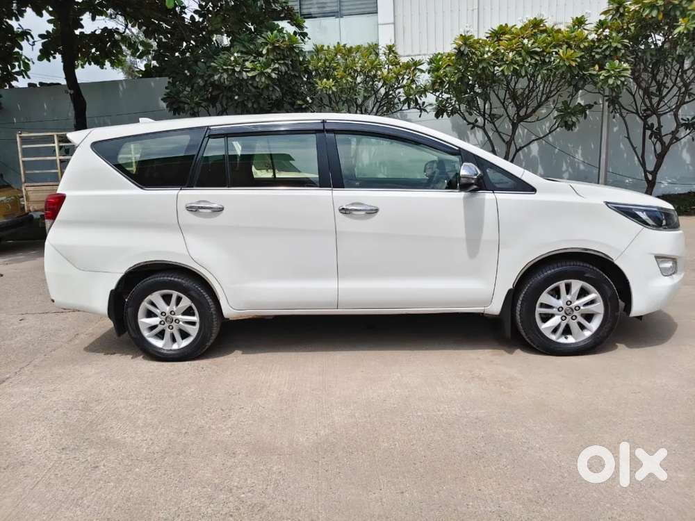 Toyota Innova Crysta [2020-ongoing] 2.4 Vx 8 Str, 2020, Diesel