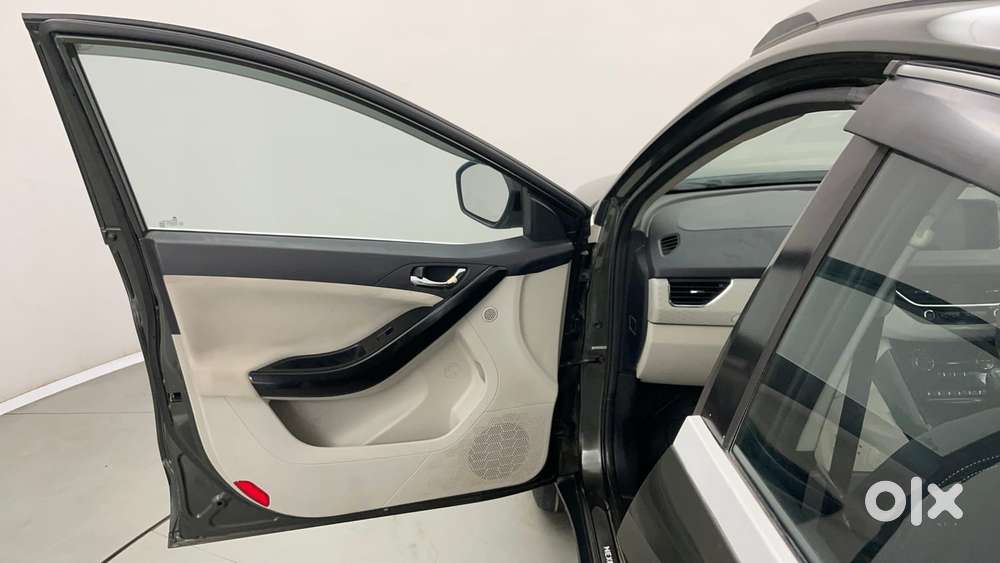 Tata Nexon 1.2 Revotron Xz Plus (s), 2020, Petrol