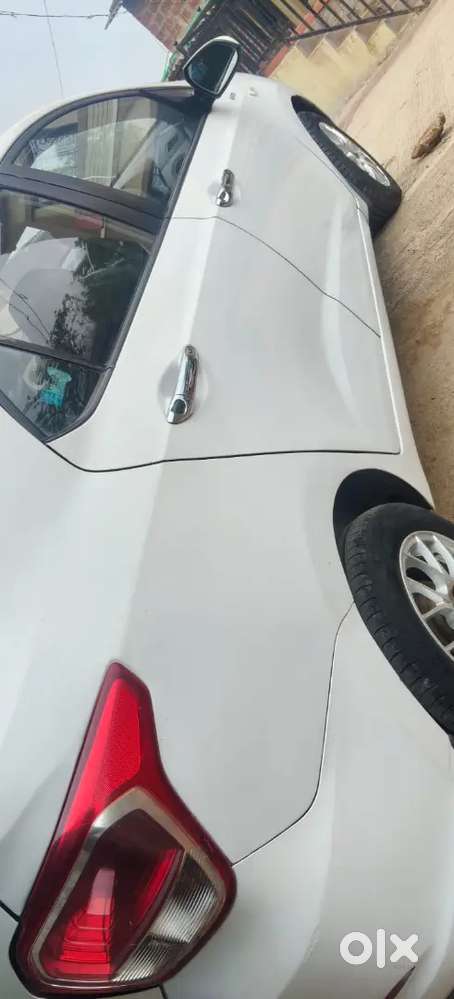 Hyundai Xcent Prime 2016 Variant