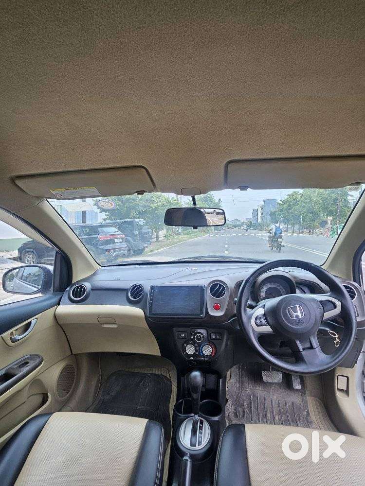 Honda Brio V Automatic, 2013, Petrol