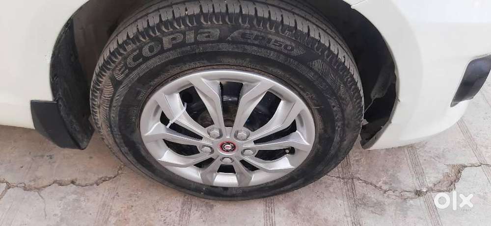 Maruti Suzuki Swift Dzire Vxi Regal Limited Edition Mt, 2012, Petrol