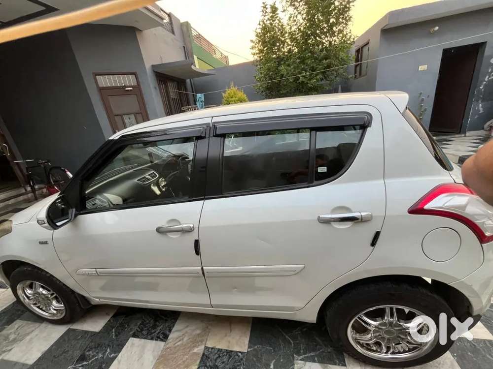 Maruti Suzuki Swift 2014 Diesel 80250 Km Driven