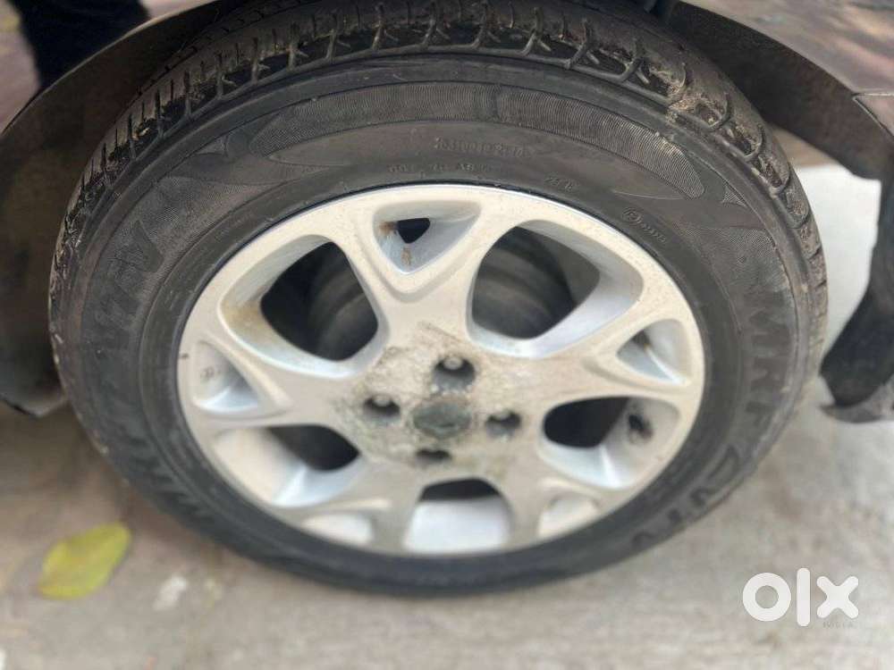 Renault Scala Rxl Petrol, 2013, Petrol