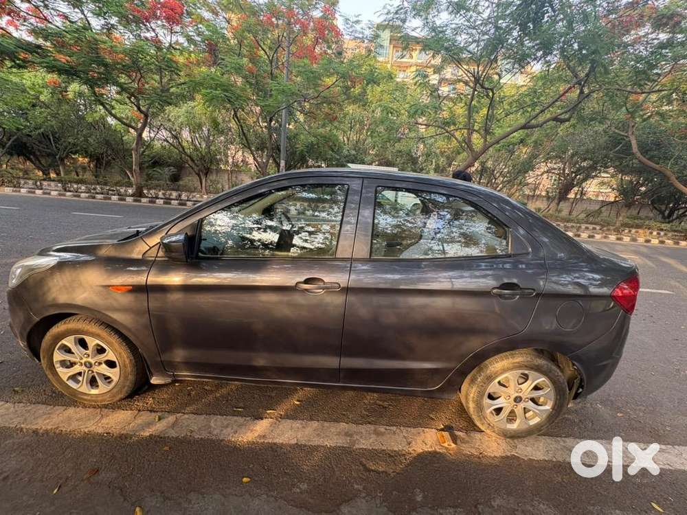 Ford Car Petrol 2016 Year