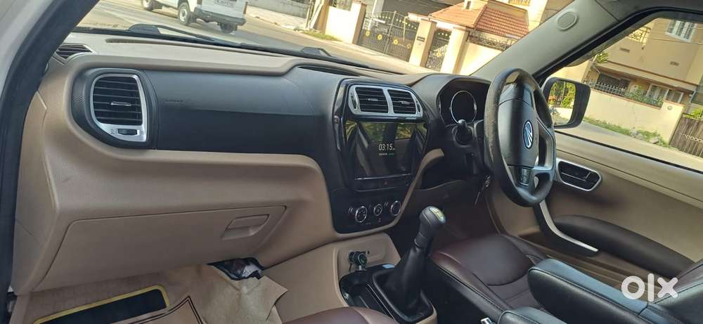 Mahindra Tuv 300 Mhawk100 T8 Amt, 2019, Diesel