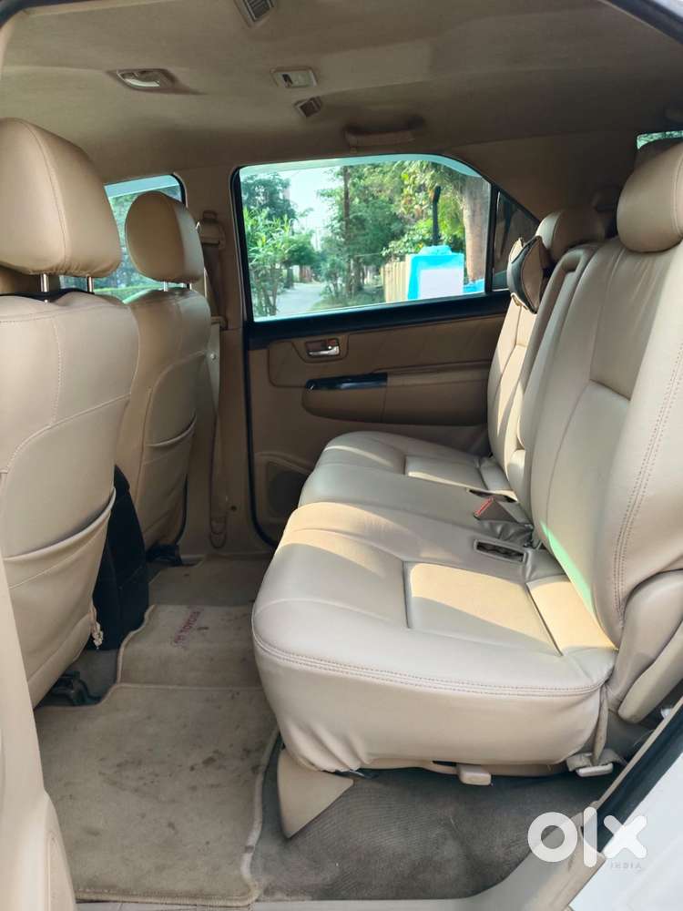 Toyota Fortuner 2011-2016 4x2 Manual, 2015, Diesel