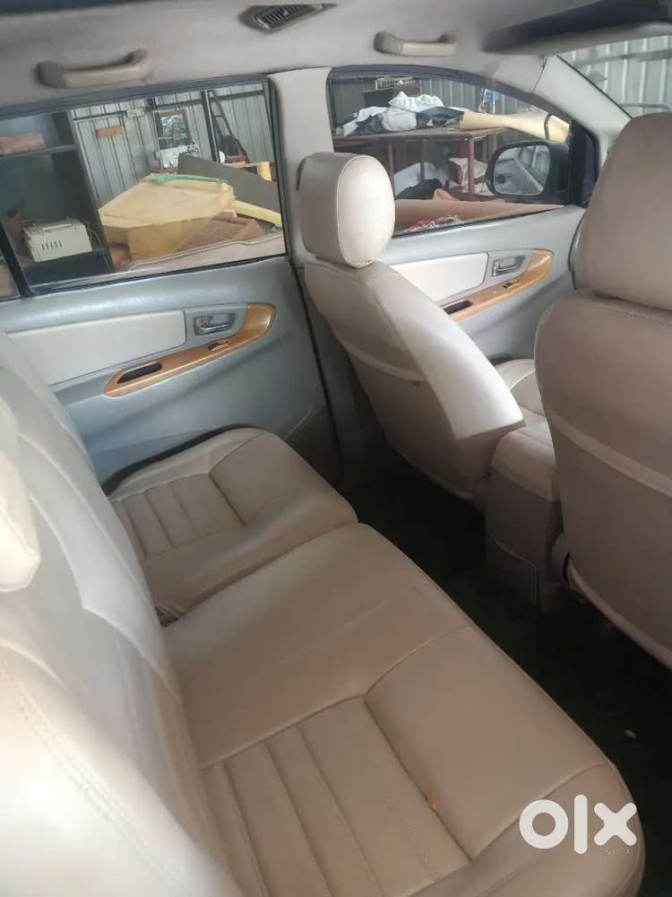Toyota Innova Diesel 2011