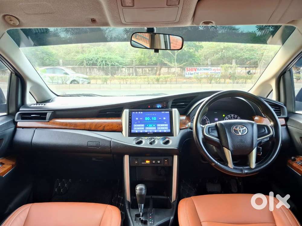 Toyota Innova Crysta 2.4 G Mt 8s, 2017, Diesel