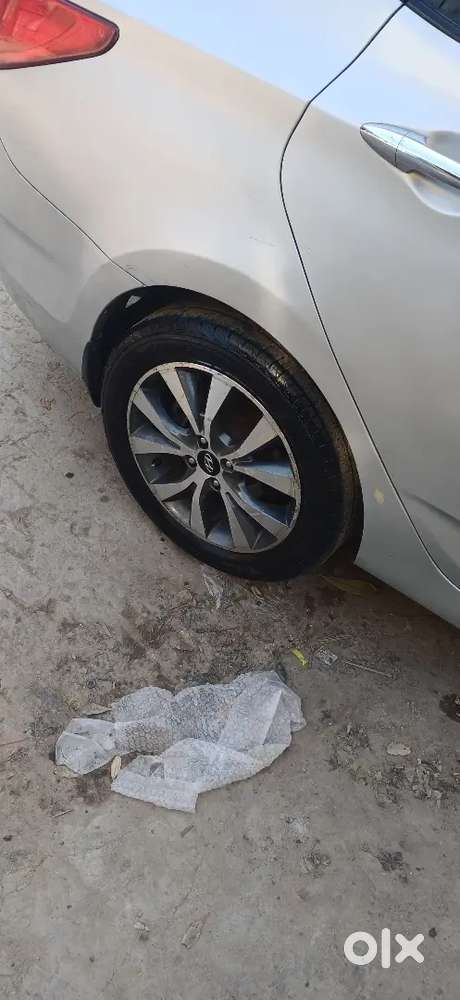 Hyundai Fluidic Verna 2014