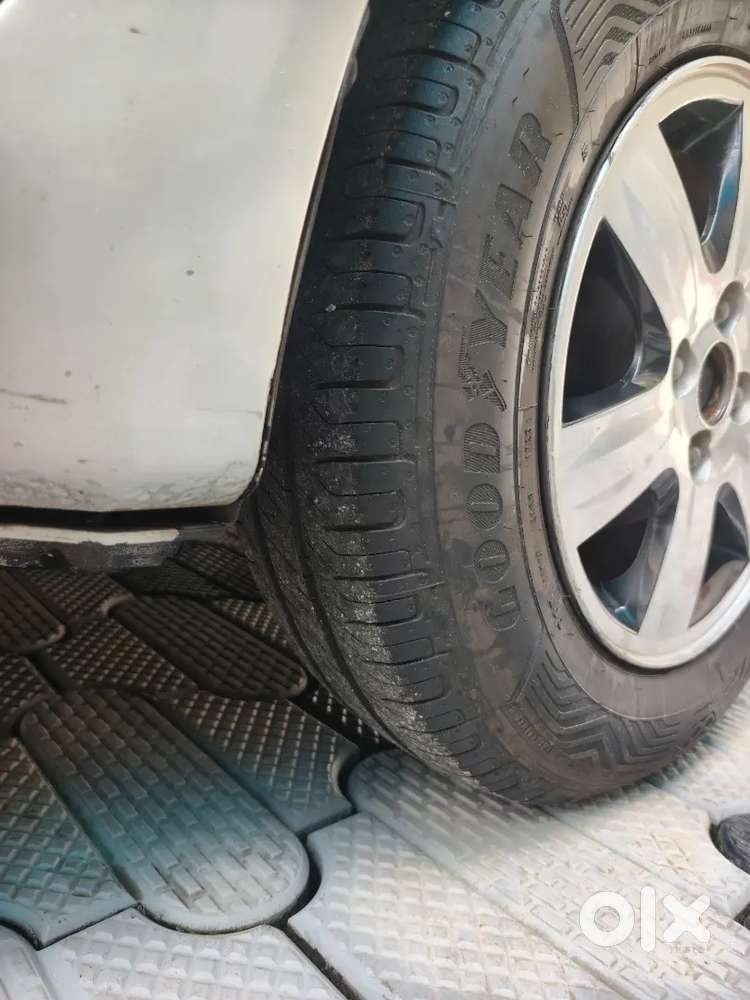 Maruti Suzuki Swift Dzire 2010 Manual Diesel  /24+  Mileage
