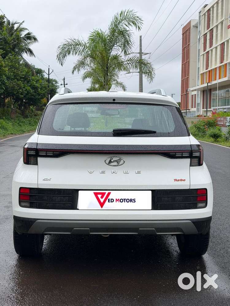 Hyundai Venue 1.0 Sx (o) Turbo Dct, 2023, Petrol