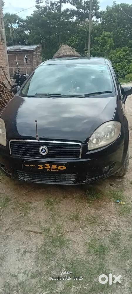 Fiat Linea Emotion 2010 With 115786 Km Driven
