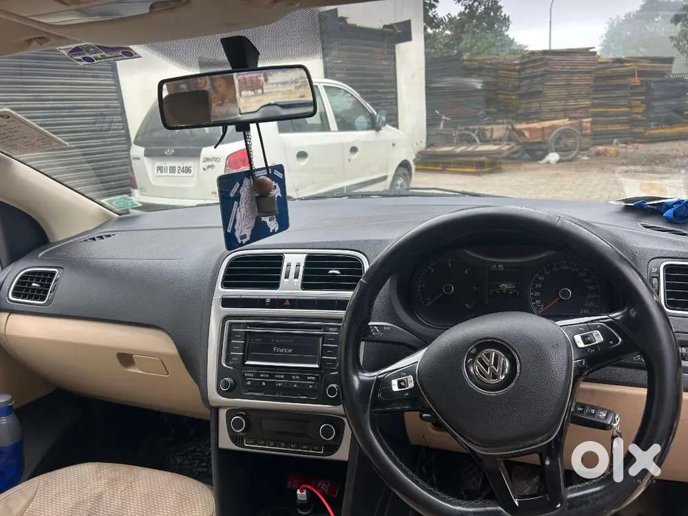 Volkswagen Polo 2015