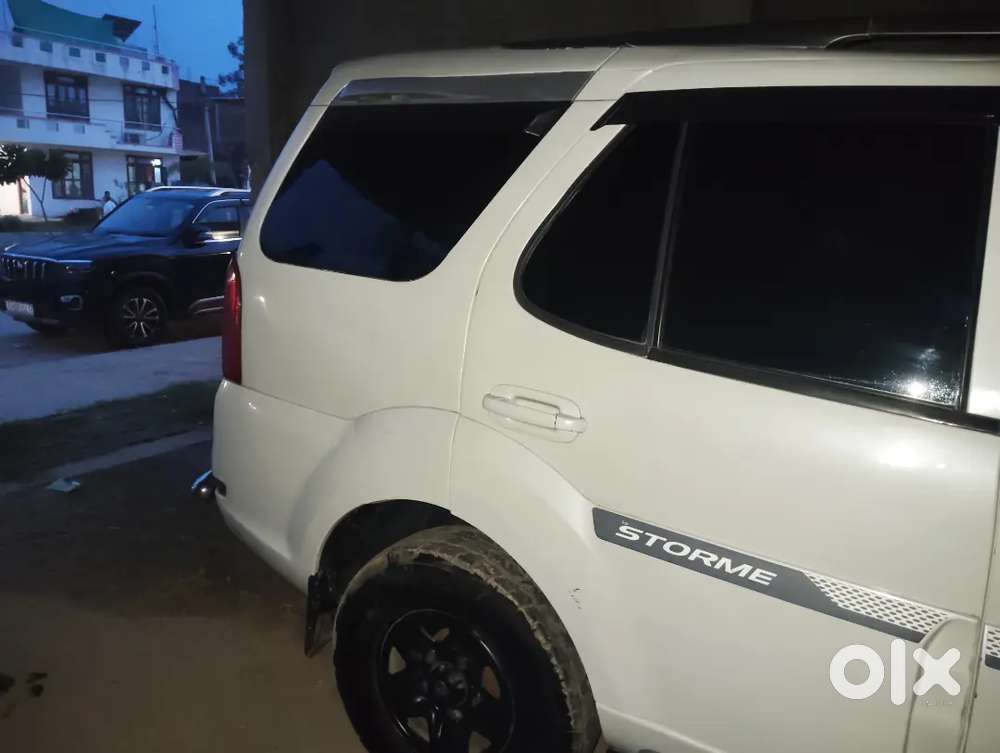 Tata Safari Storme 2016 Diesel