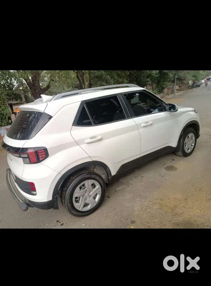 Hyundai Venue 2022 Petrol Good Condition