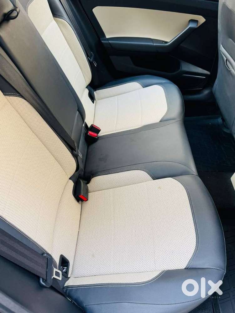 Skoda Slavia 1.0 Tsi Style, 2023, Petrol