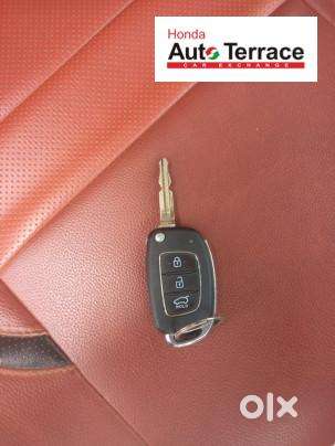 Hyundai Venue 1.0 S (o) Turbo Dct, 2021, Petrol