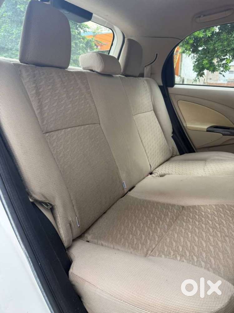 Toyota Platinum Etios 1.5 Vx, 2016, Petrol