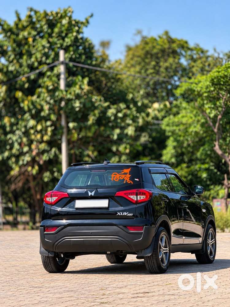Mahindra Xuv300 W4, 2023, Petrol