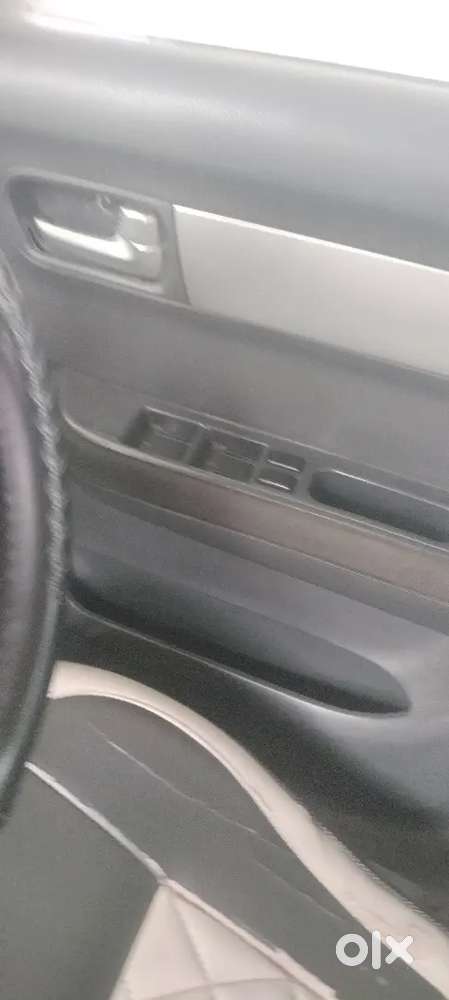 Maruti Suzuki Swift 2010