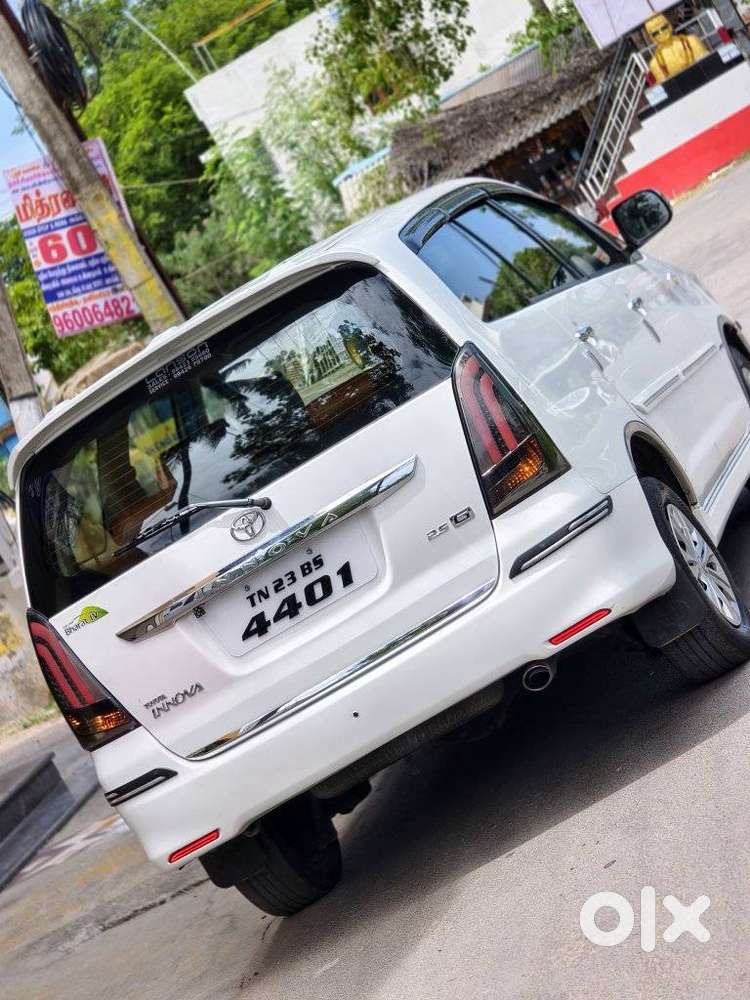 Toyota Innova 2.5 G (diesel) 8 Seater Bs Iv, 2012, Diesel