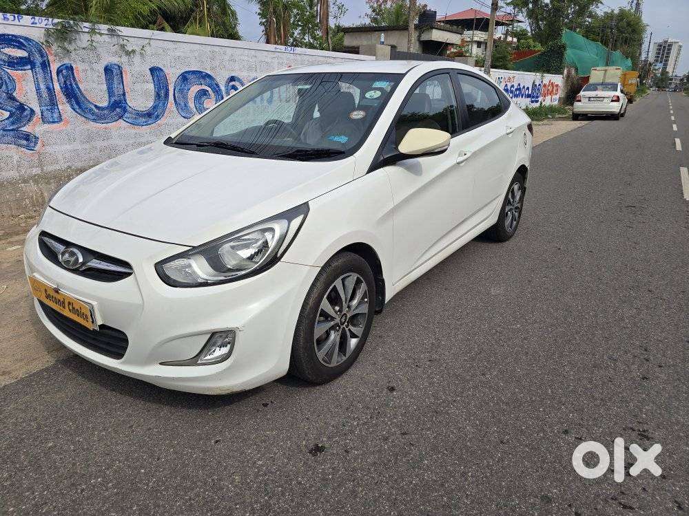 Hyundai Verna Fluidic 1.6 Vtvt Sx, 2014, Petrol
