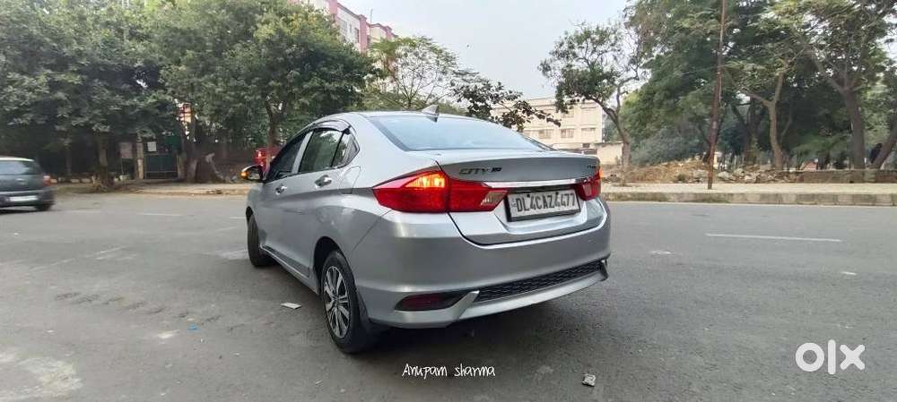 Honda City I-vtec V, 2020, Petrol
