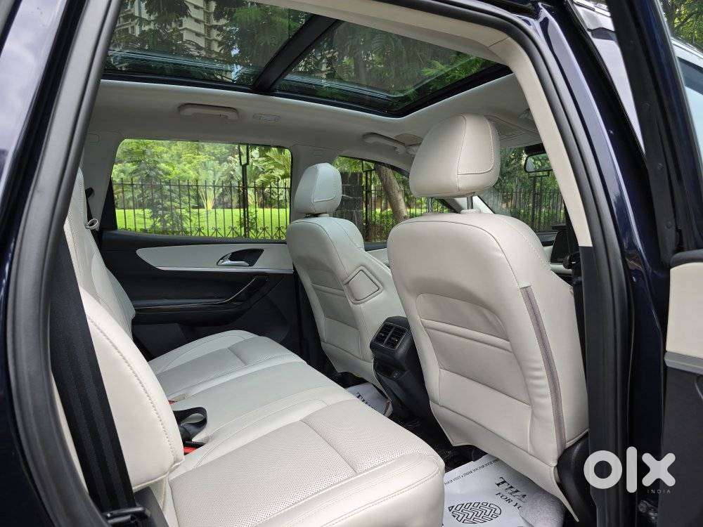 Mahindra Xuv700 2.2 Ax 7 Diesel At Luxury Pack Str, 2024, Diesel