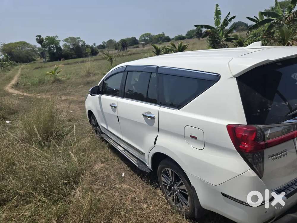 Toyota Innova Crysta 2024 Diesel 60000 Km Driven