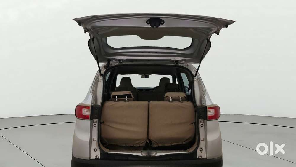 Renault Triber 1.0 Rxe, 2022, Petrol
