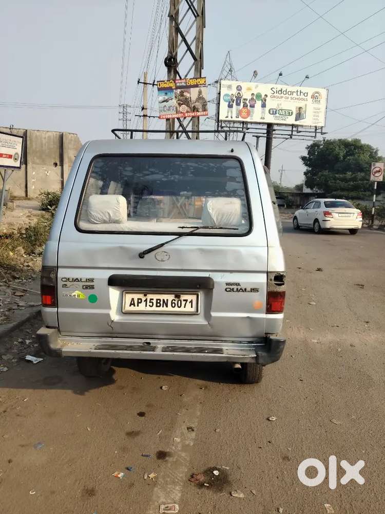 Toyota Qualis 2001 Diesel 45000 Km Driven