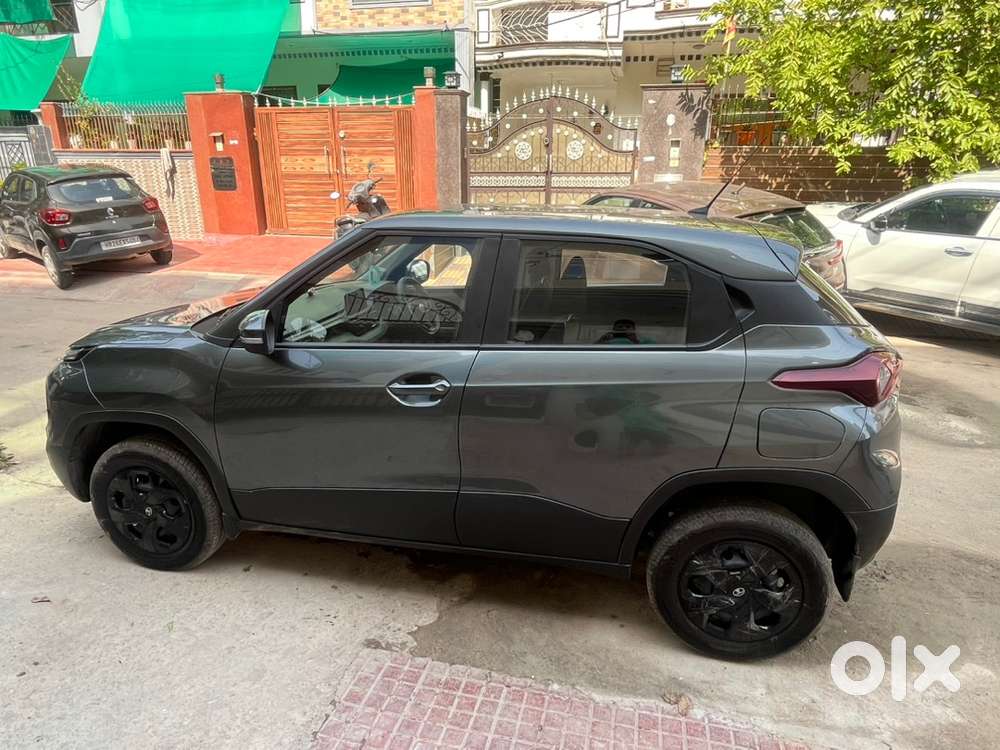 Tata Punch Petrol 2025