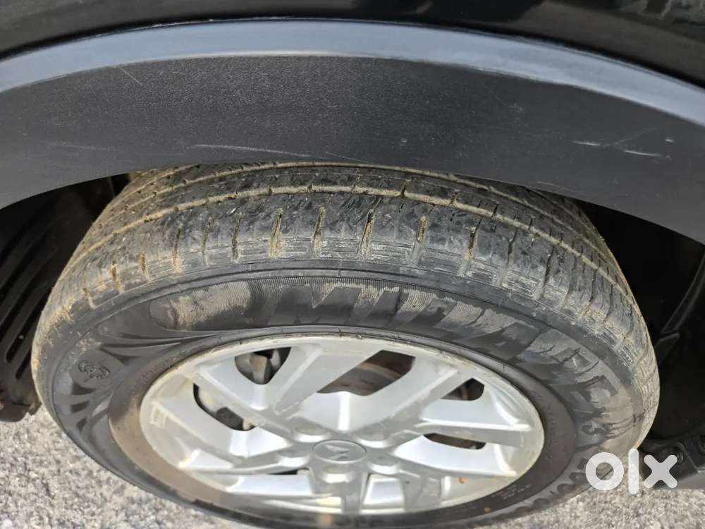 Mahindra Xuv300 1.5 W8 2023