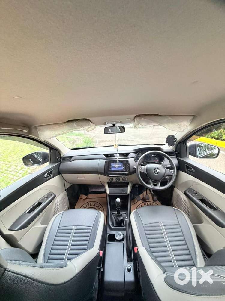 Renault Triber Rxt, 2025, Petrol