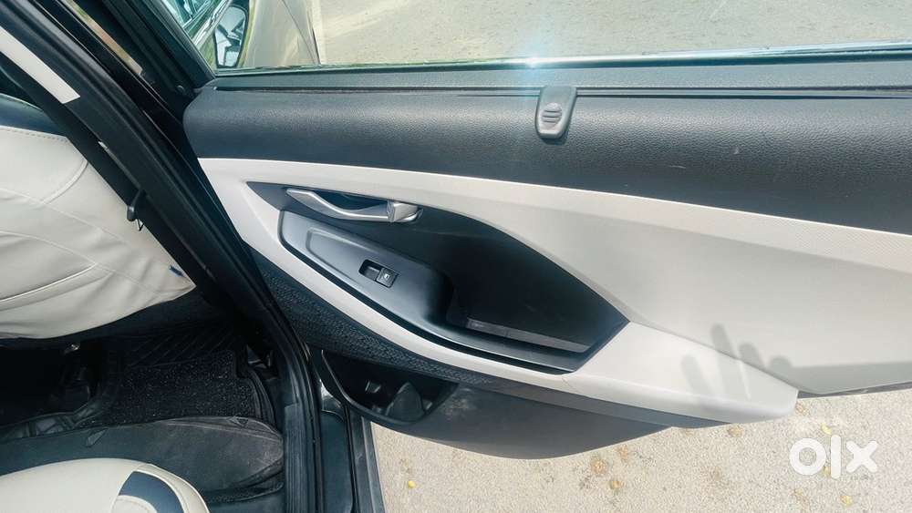 Hyundai Creta Petrol 2022 Manual 84700 Km