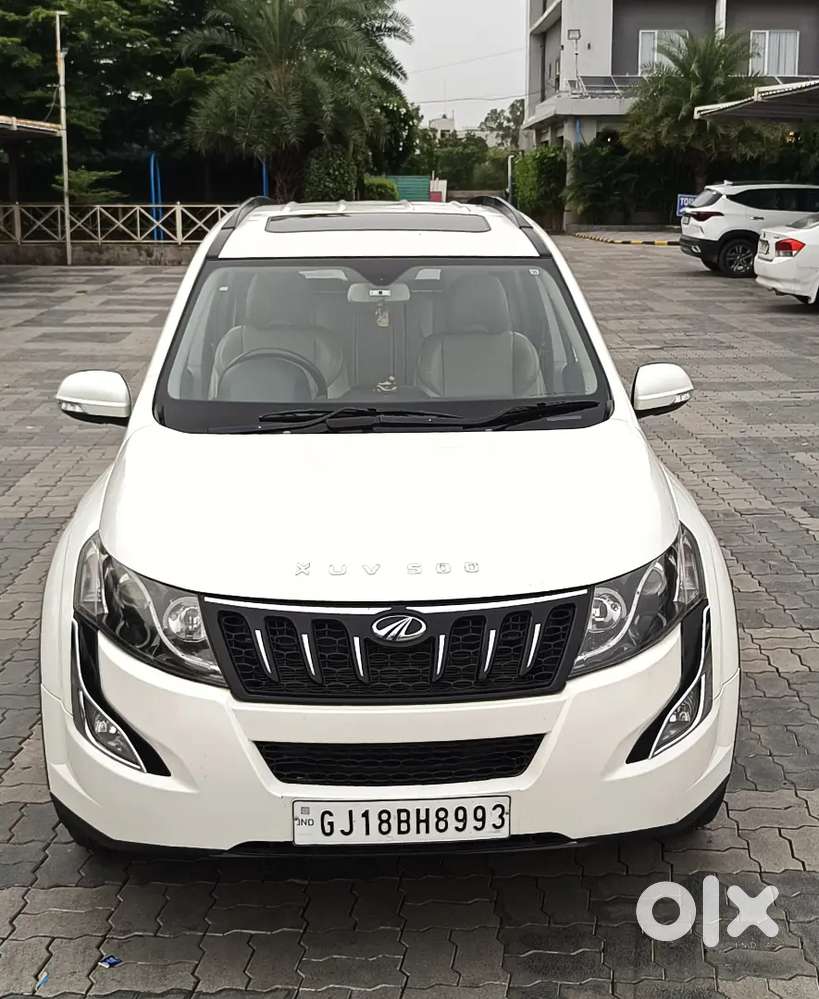 Mahindra Xuv500 Fwd W10 2017 Diesel 50000 Km Driven First Owner