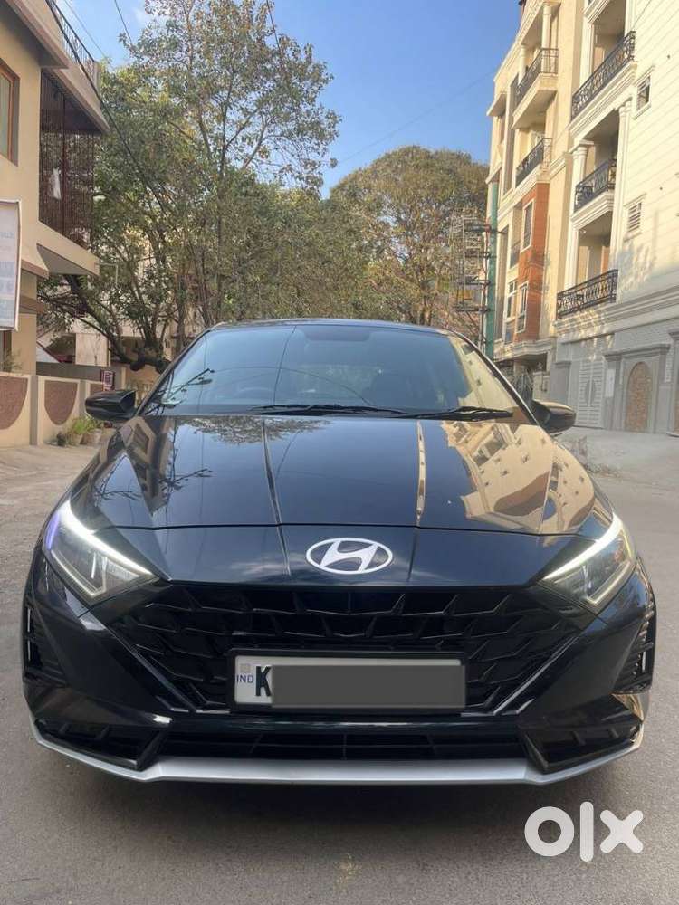 Hyundai I20 Asta (o) 1.2 Ivt Dual Tone, 2024, Petrol