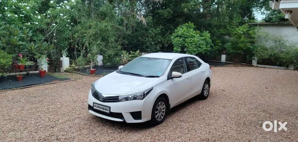 Toyota Corolla Altis 2014 Diesel 85000 Km Driven