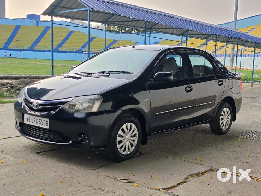 Toyota Etios, 2011, Petrol