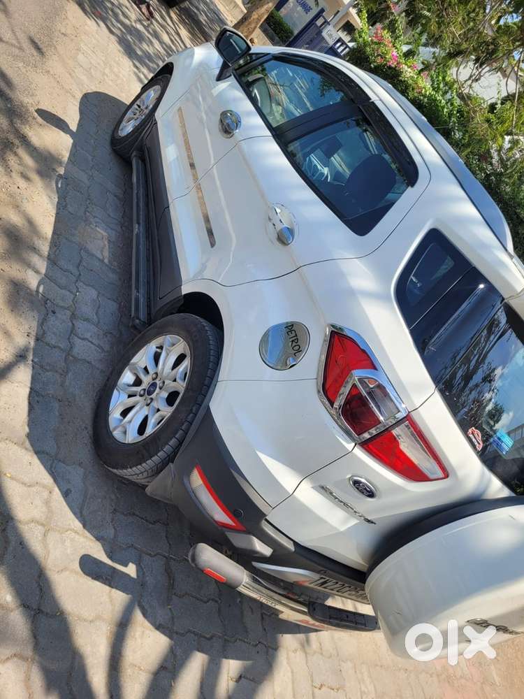 Ford Ecosport Petrol 2015