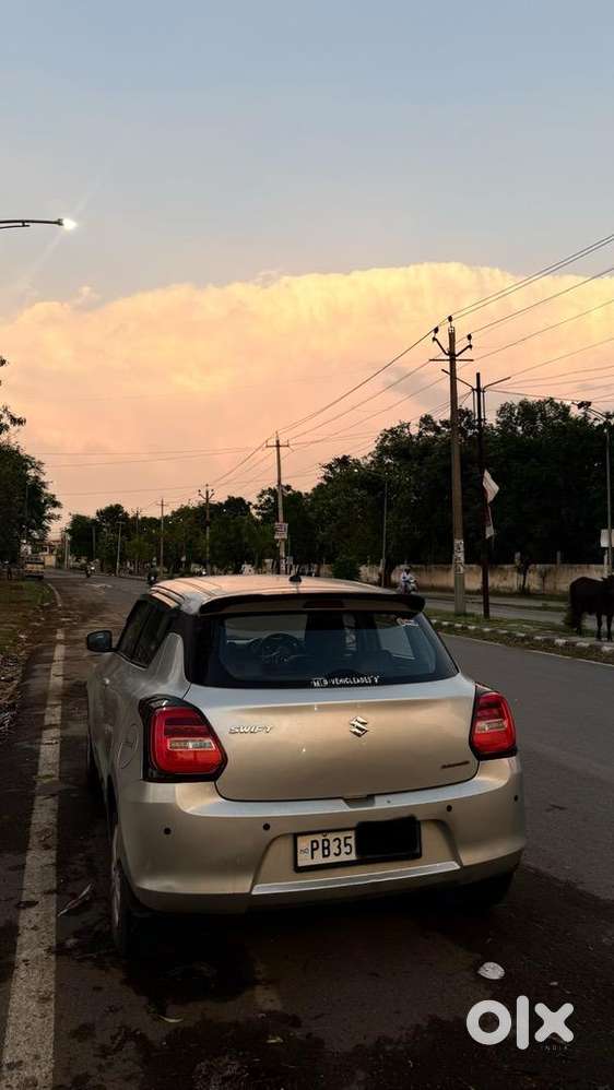 Maruti Suzuki Swift Amt 2018 Petrol Well Maintained
