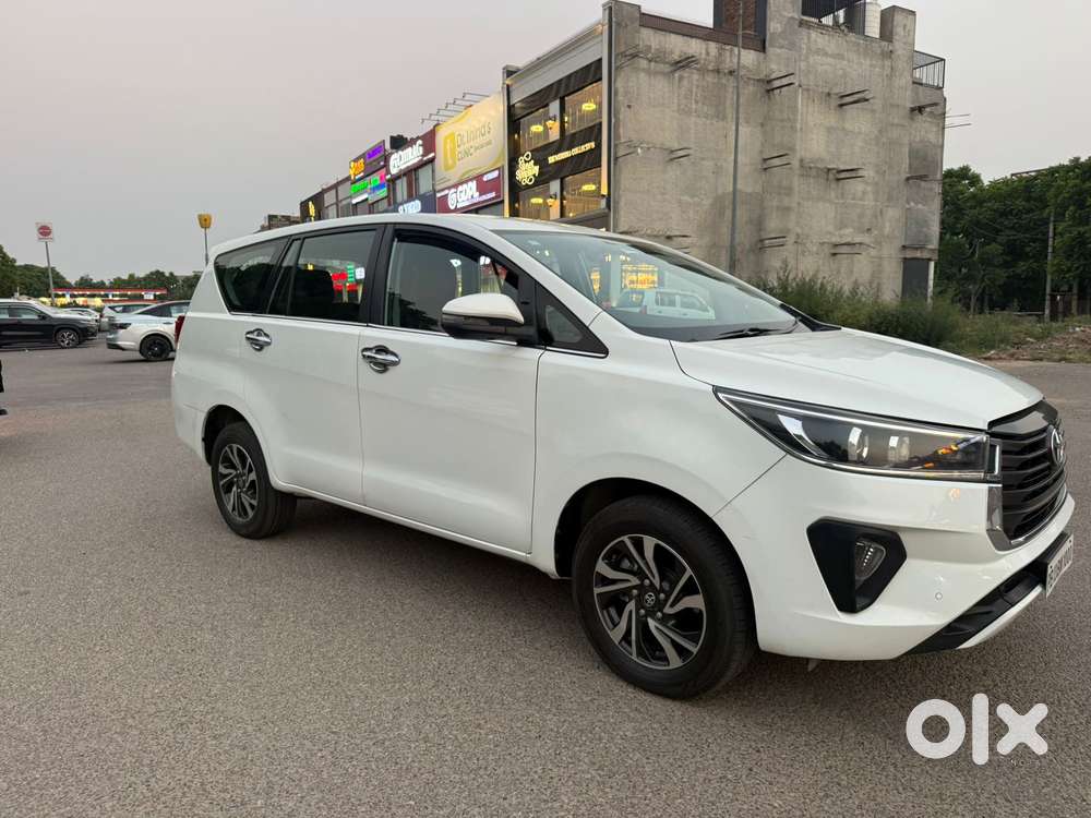 Toyota Innova Crysta 2.4 V 7 Str, 2022, Diesel